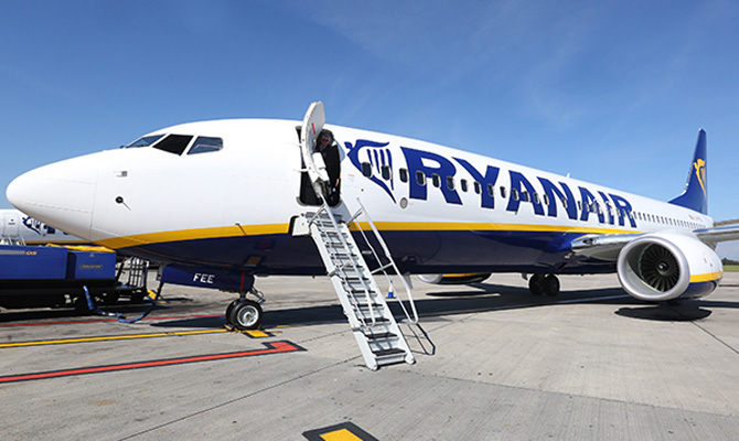 Студенты смогут летать рейсами Ryanair со скидкой