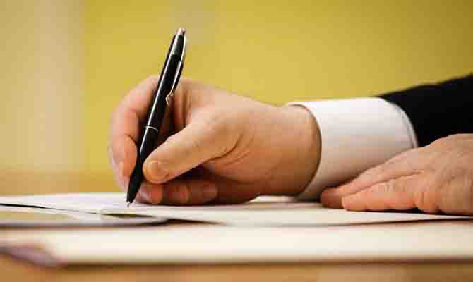 Порошенко одобрил внедрение процедуры принудительной продажи и выкупа акций