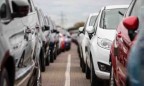 Продажи на рынке новых легковых автомобилей выросли на треть