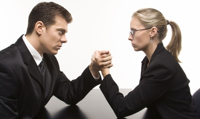 Госстат: В Украине мужчины зарабатывают на 28% больше, чем женщины