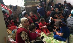 В Ираке сотни беженцев в критическом состоянии из-за пищевого отравления, есть погибшие
