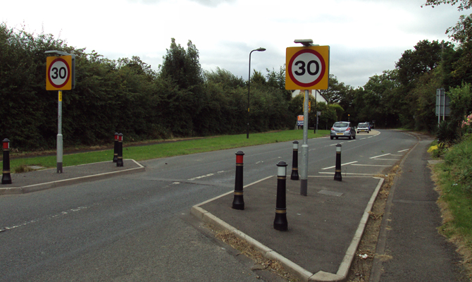 «Укравтодор» ограничит скорость на въезде в города и села