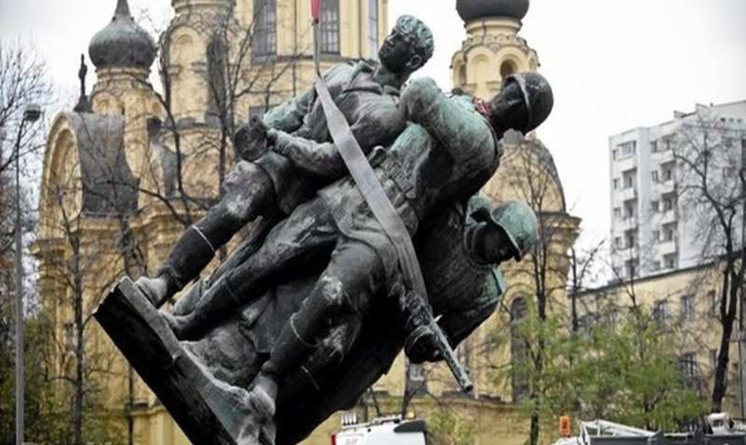 В Польше снесут все памятники советской эпохи