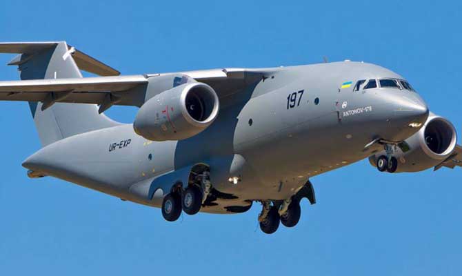 «Антонов» заключил крупную сделку на французском авиасалоне