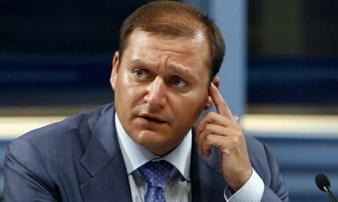 Добкин обещает завтра прийти в прокуратуру для дачи показаний