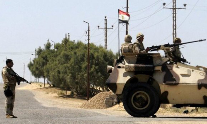 В Египте боевики взорвали две бронемашины с полицейскими