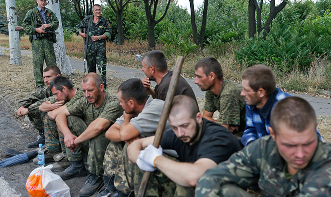 В плену у боевиков находятся 134 украинца, - СБУ