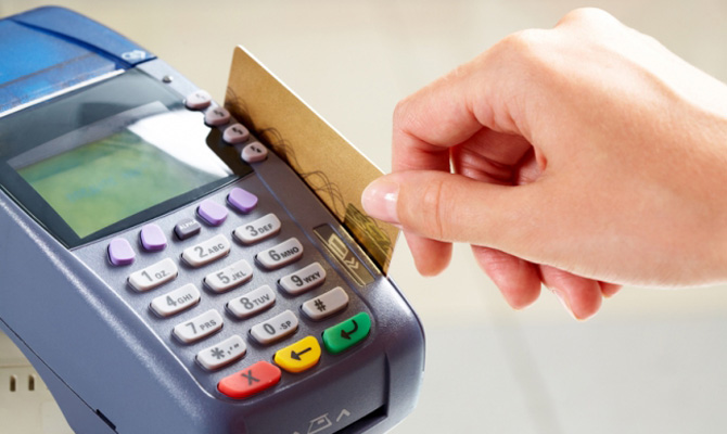 Безналичные платежи во втором квартале 2017 года выросли на 24%