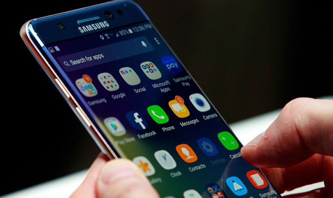 Samsung возобновил лидерство на рынке смартфонов