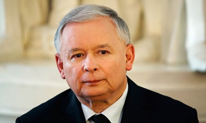 Качиньский подал иск против Валенсы за обвинения в гибели брата под Смоленском