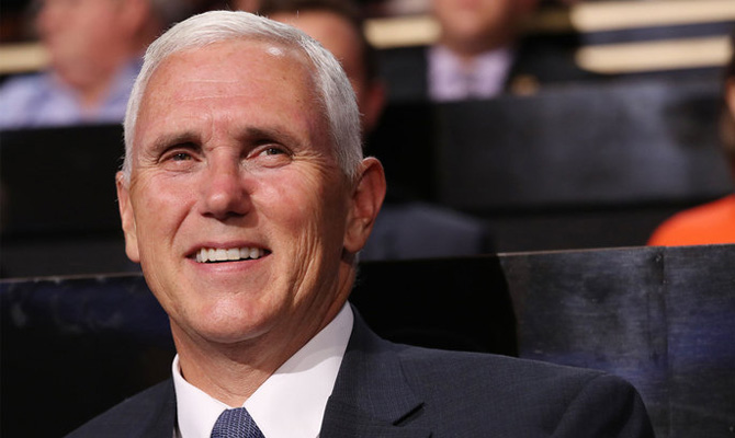 Вице-президент США призвал Россию прекратить попытки дестабилизировать Украину