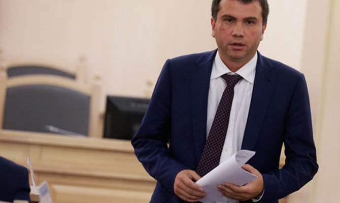 Суд наложил арест на имущество главы Окружного админсуда Вовка
