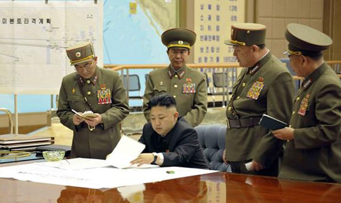 Пхеньян вызвал послов из Китая и России