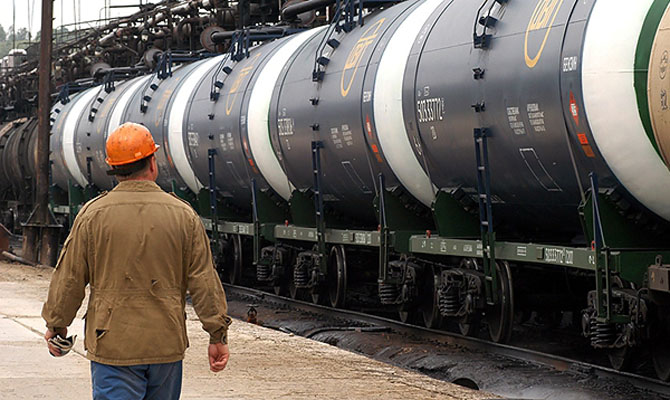 Экспортная пошлина на нефть в России с сентября повысится на $9,7