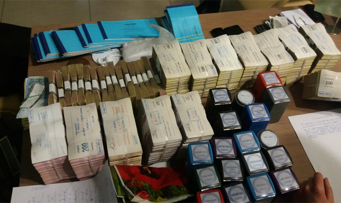 Полиция ликвидировала на Киевщине конвертцентр с оборотом свыше 100 млн гривен