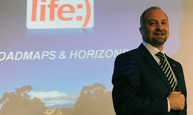 lifecell заявил о планах покупки украинских операторов связи