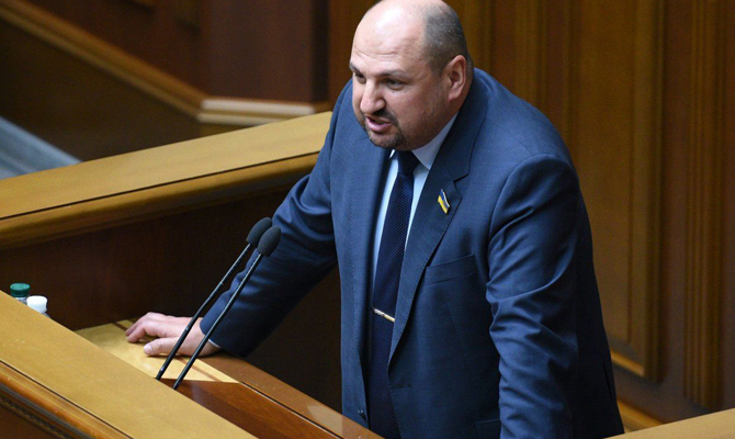 Розенблат потерял свой загранпаспорт и сдал диппаспорта, - САП