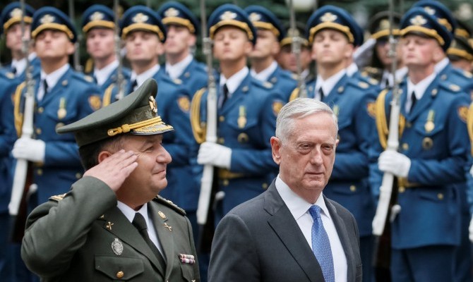 National Interest: Мэттис в Киеве так и не прояснил политику США в отношении Украины