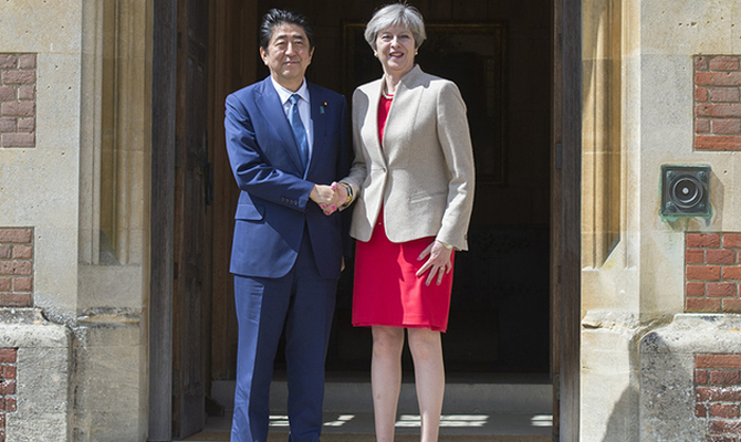 Британия и Япония договорились противостоять ядерной угрозе КНДР