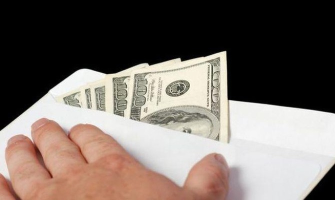 СБУ задержала на взятке руководителя медицинской части Киевского СИЗО