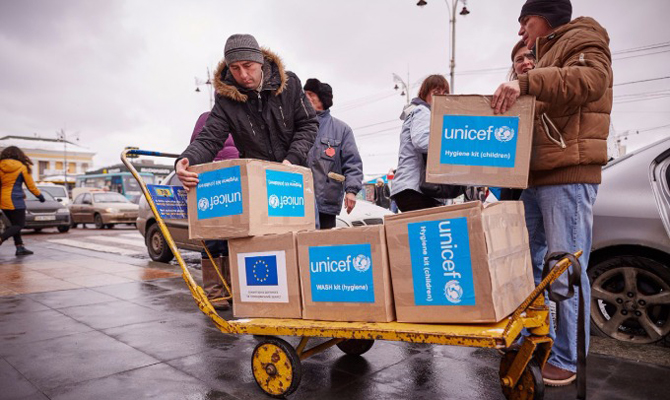 ООН передала в ОРЛО 41 тонну гумпомощи