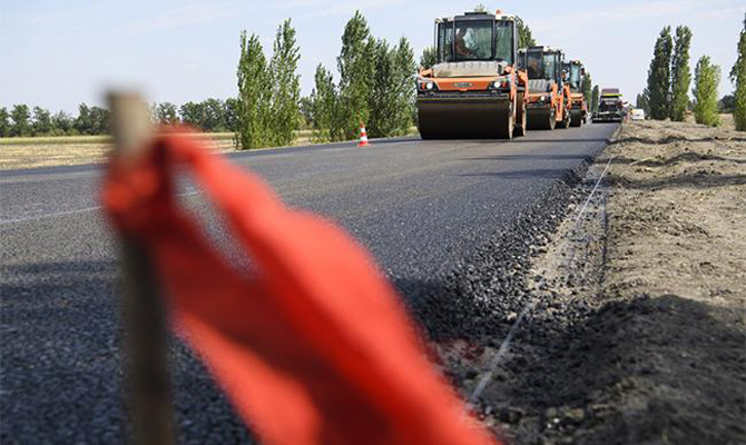На Закарпатье открыли европейский асфальтный завод