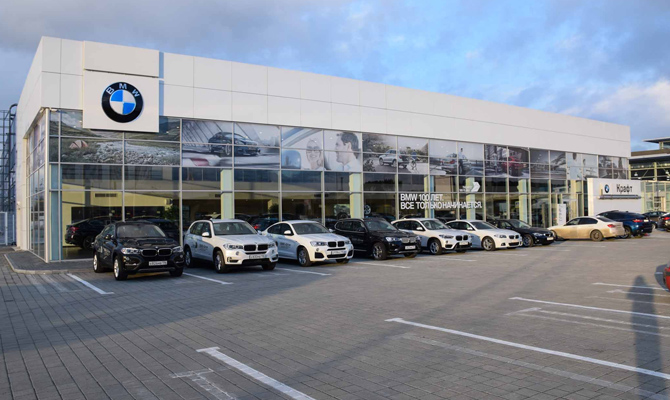 В Украине открыли крупнейший автоцентр BMW в Восточной Европе