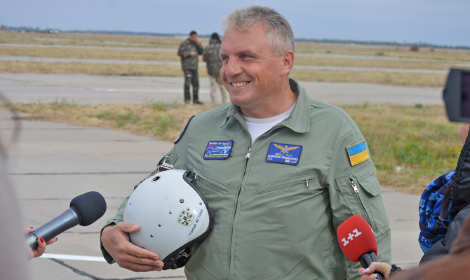 Летчик из Украины победил на авиапоказе в Чехии