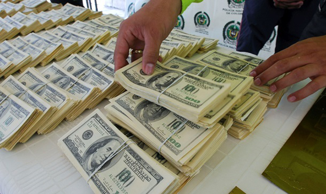 Украинцы с начала года продали почти $2 млрд