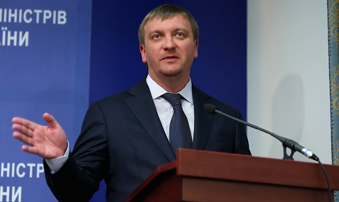 С начала года 58 граждан лишили украинского гражданства, - Петренко