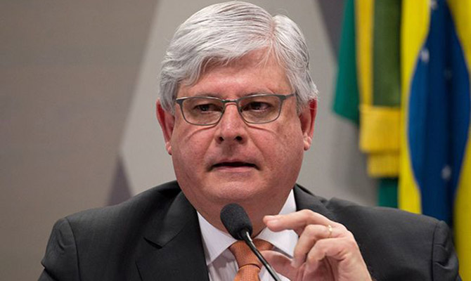 В Бразилии двух экс-президентов обвинили в создании преступной организации