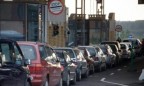 ГФС: Украинцы должны платить за растаможку ввозимых авто согласно закону
