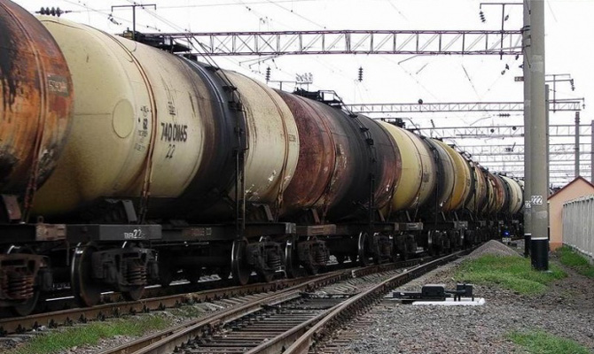 УЗ закупит 60 тыс. тонн топлива у трех поставщиков