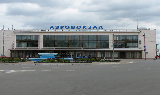 В одесском аэропорту начали строить новую взлетно-посадочную полосу