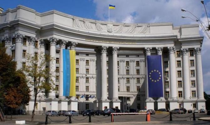 Украина призвала расширить санкции против РФ за проведение «выборов» в аннексированном Крыму