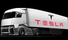 Маск назвал дату презентации беспилотного грузовика Tesla