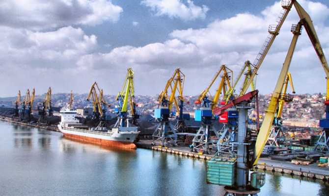 АМПУ объявила тендер на покупку дноуглубительного судна