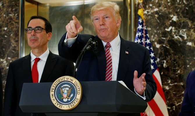 Трамп обвинил Иран в сотрудничестве с КНДР