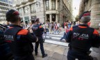 Мадрид берет под контроль полицию Каталонии