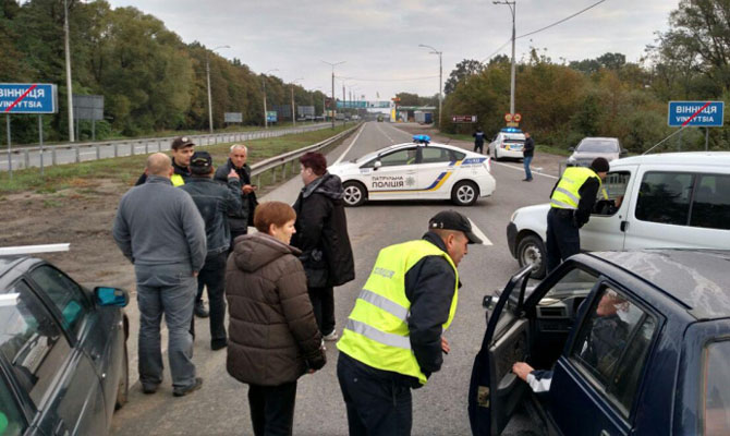 Полиция развернула в Винницкой области более сорока блокпостов