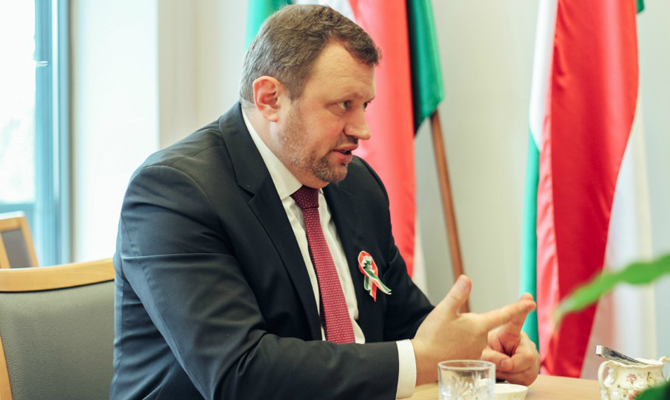 Украина и Венгрия проведут переговоры по поводу закона «Об образовании» 12 октября