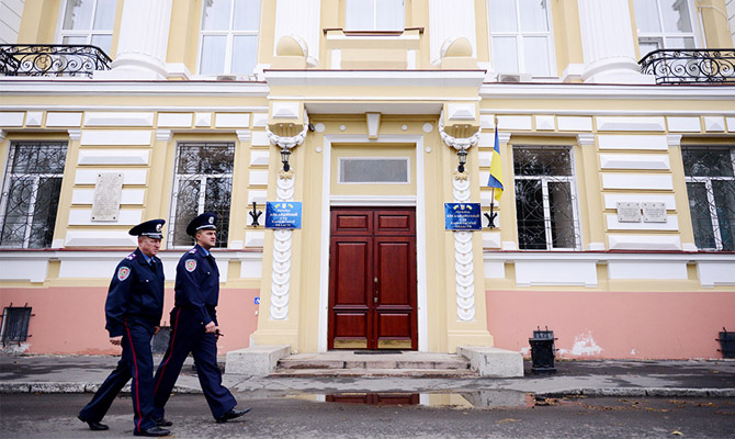 Суд назначил залог для главы компании Новинского