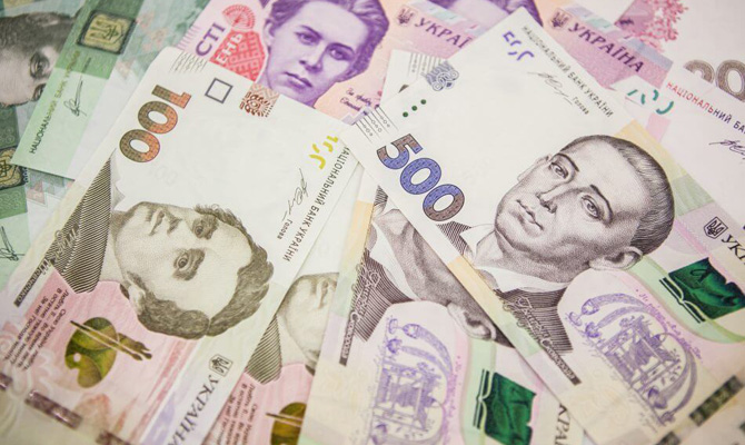 Минфин одолжил на внутреннем рынке почти полмиллиарда гривен