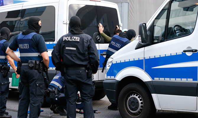 В 2017 году в Германии открыли около 900 дел, связанных с терроризмом