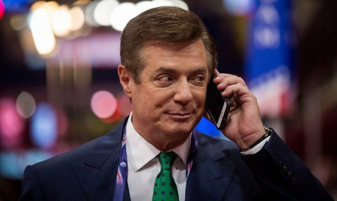 Бывшему главе штаба Трампа Полу Манафорту предложили сдаться властям