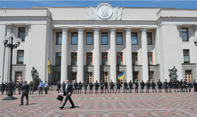 Полиция усилит охрану Рады