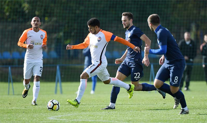 В прифронтовом Мариуполе матч «Шахтера» побил рекорд по посещаемости