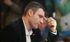В октябре Кличко получил зарплату почти в 3 раза меньше своего заместителя