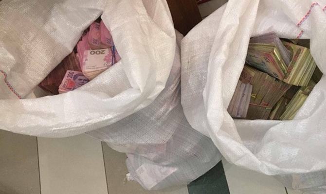 У одесского застройщика изъяли свыше 20 млн наличными, - СБУ