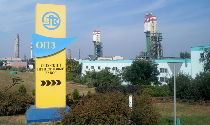 Одесский припортовый завод вновь останавливает производство